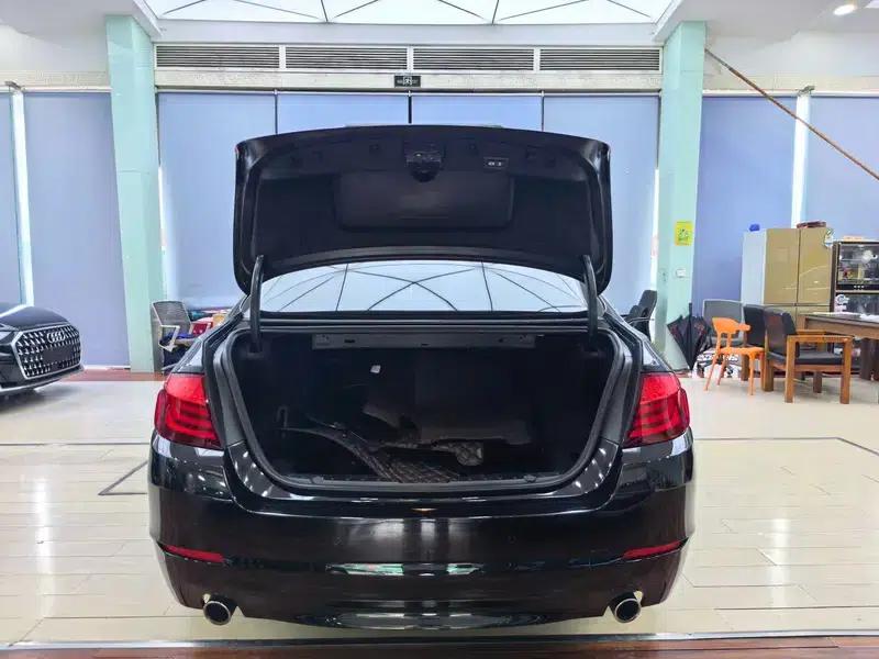 BMW 5 Series 2012 535Li Luxury — миниатюра 17