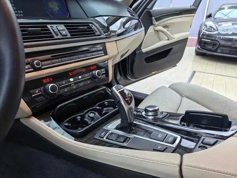 BMW 5 Series 2012 535Li Luxury — миниатюра 10