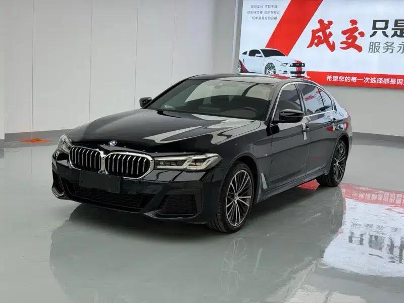 2023 BMW 5 Series 530Li Leading Edition M Sport Package — миниатюра 1
