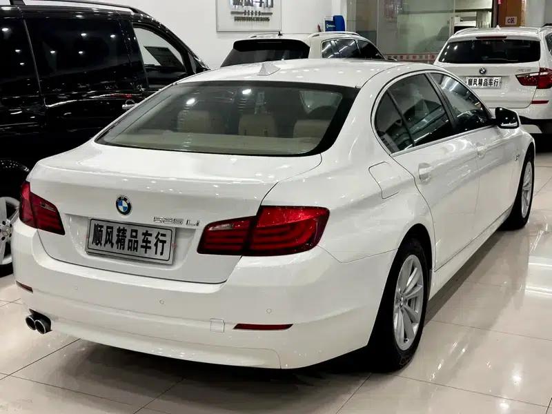 BMW 5 Series 2013 525Li Leading Edition — миниатюра 18