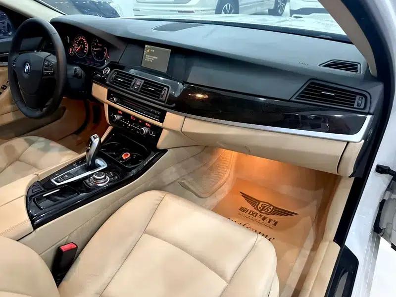 BMW 5 Series 2013 525Li Leading Edition — миниатюра 25