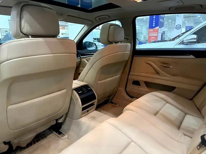 BMW 5 Series 2013 525Li Leading Edition — миниатюра 28
