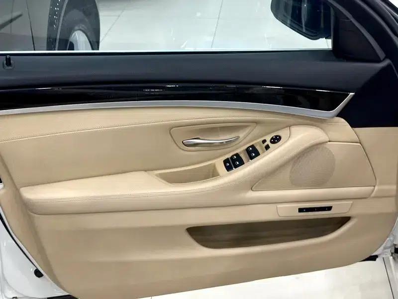 BMW 5 Series 2013 525Li Leading Edition — миниатюра 30