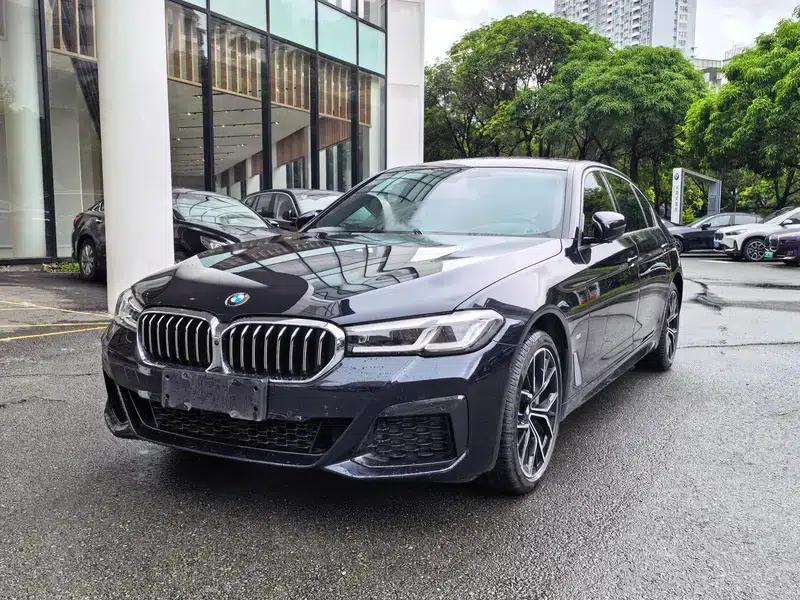 2023 BMW 5 Series 530Li Luxury M Sport Package — миниатюра 1