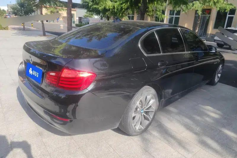 2014 BMW 5 Series 528Li Leading Edition — миниатюра 4