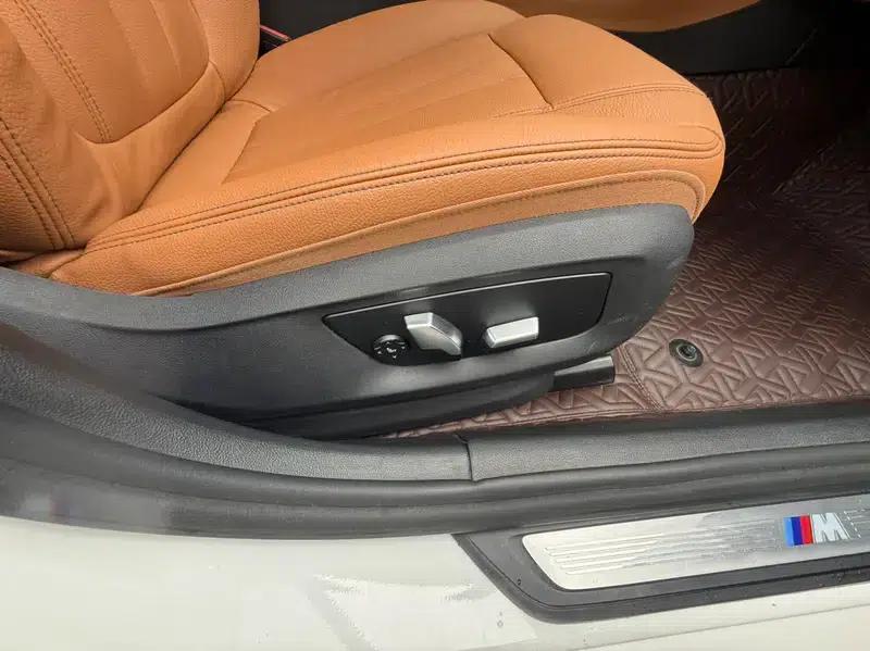 2018 BMW 5 Series 530Li Leading Edition M Sport Package — миниатюра 19