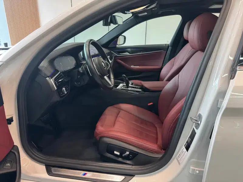 2020 BMW 5 Series 530Li Leading Edition M Sport Package — миниатюра 15
