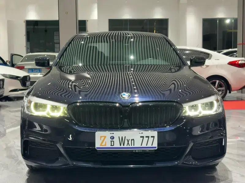 2019 BMW 5 Series Facelift 530Li Leading Edition M Sport Package — миниатюра 2