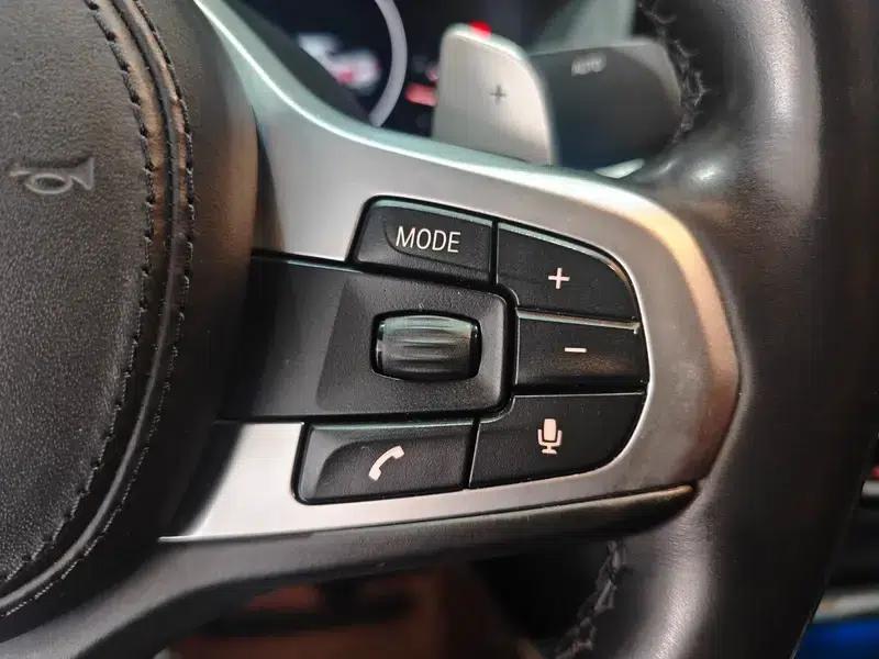 2019 BMW 5 Series Facelift 530Li Leading Edition M Sport Package — миниатюра 12