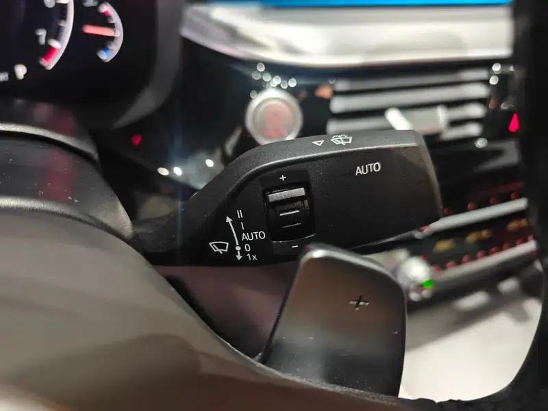 2019 BMW 5 Series Facelift 530Li Leading Edition M Sport Package — миниатюра 26
