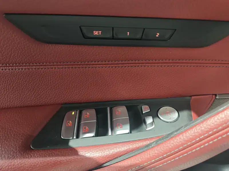 2019 BMW 5 Series Facelift 530Li Leading Edition M Sport Package — миниатюра 30