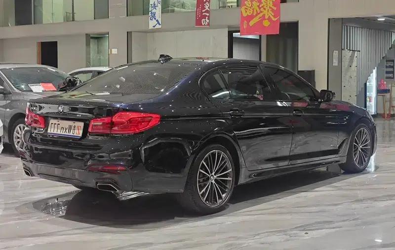 2019 BMW 5 Series Facelift 530Li Leading Edition M Sport Package — миниатюра 6