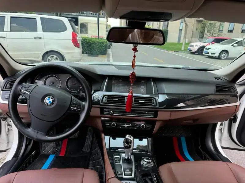 2014 BMW 5 Series 520Li Elegant Edition — миниатюра 9