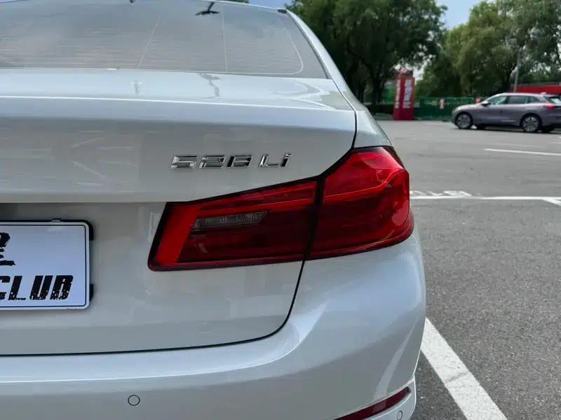 BMW 5 Series 2018 528Li Launch Special Edition — миниатюра 12