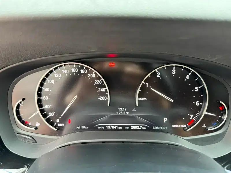 BMW 5 Series 2018 528Li Launch Special Edition — миниатюра 15