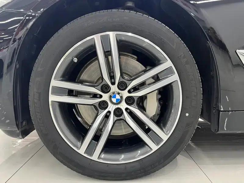 2023 BMW 5 Series 530Li Leading Luxury Package — миниатюра 11