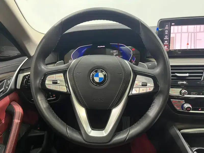 2023 BMW 5 Series 530Li Leading Luxury Package — миниатюра 14