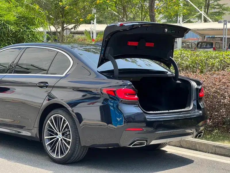 2022 BMW 5 Series Facelift 530Li xDrive M Sport Package — миниатюра 13