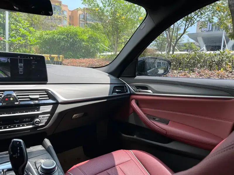 2022 BMW 5 Series Facelift 530Li xDrive M Sport Package — миниатюра 22
