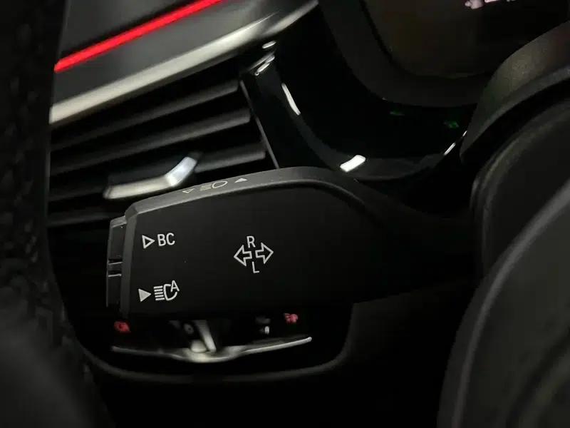 2022 BMW 5 Series Facelift 530Li xDrive M Sport Package — миниатюра 26