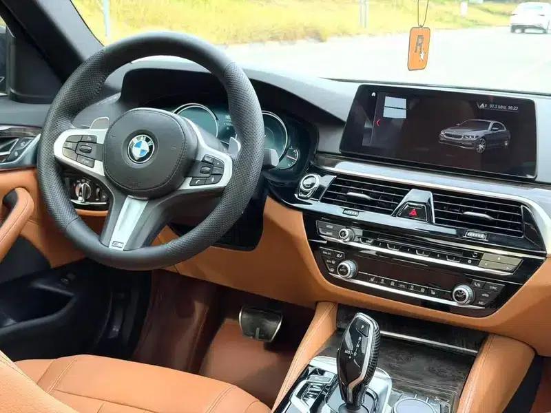 2018 BMW 5 Series 530Li xDrive M Sport Package — миниатюра 14