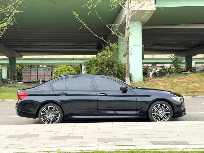 2018 BMW 5 Series 530Li xDrive M Sport Package — миниатюра 7