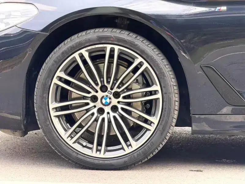 2018 BMW 5 Series 530Li xDrive M Sport Package — миниатюра 8