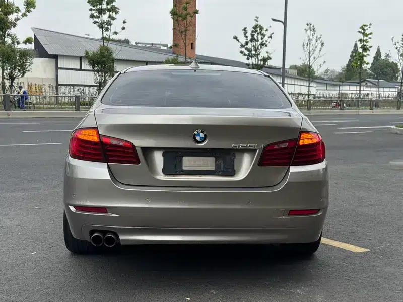 2014 BMW 5 Series 525Li Leading Edition — миниатюра 6