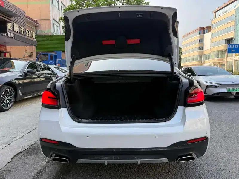 BMW 5 Series 2022 Facelift 525Li M Sport Package — миниатюра 18