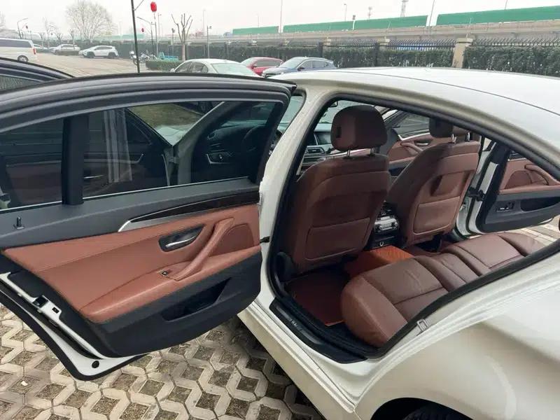 BMW 5 Series 2017 528Li Leading Edition — миниатюра 13
