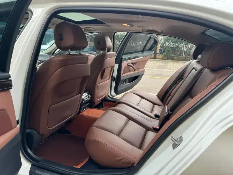 BMW 5 Series 2017 528Li Leading Edition — миниатюра 9