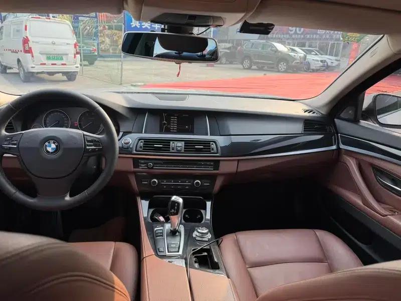 2014 BMW 5 Series 520Li Elegant Edition — миниатюра 11