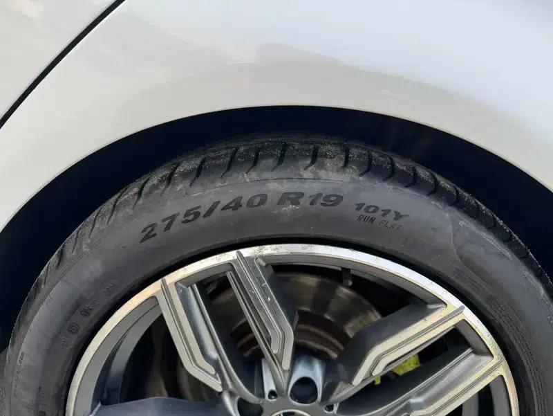 2014 BMW 5 Series 520Li Elegant Edition — миниатюра 9