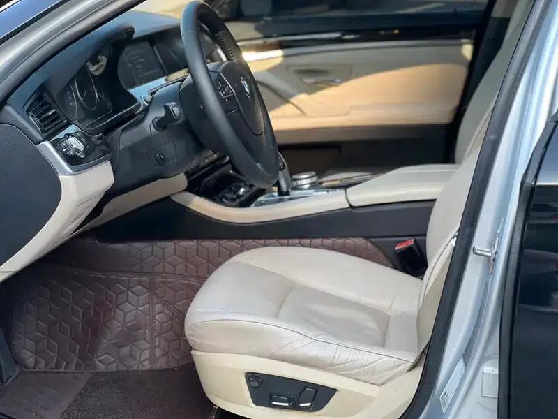 BMW 5 Series 2011 523Li Luxury — миниатюра 9