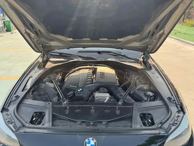 BMW 5 Series 2011 535Li Leading Edition — миниатюра 10