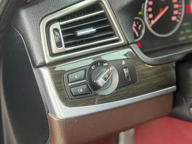 2014 BMW 5 Series 525Li Luxury Design Package — миниатюра 15