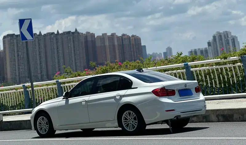 BMW 3 Series 2015 320Li Fashion Edition — миниатюра 5