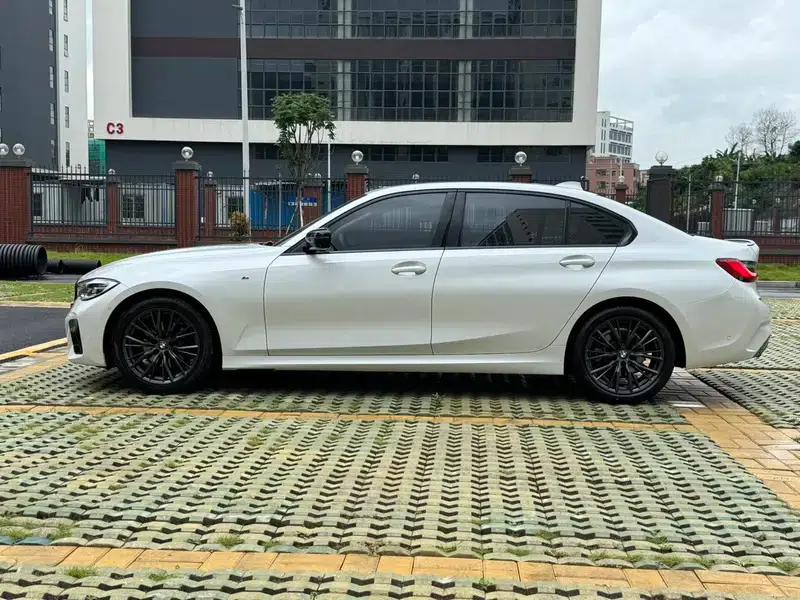 2021 BMW 3 Series 325Li M Sport Shadow Edition — миниатюра 4