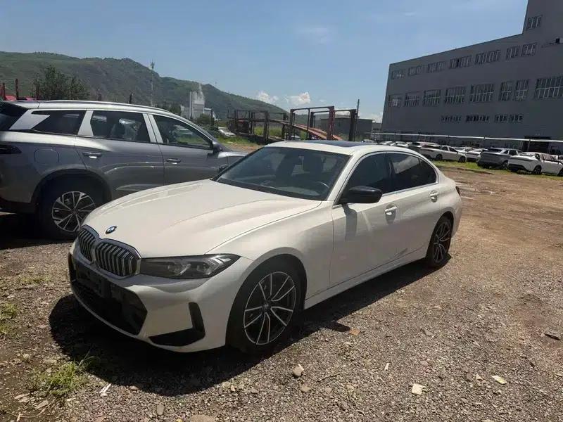 2023 BMW 3 Series 320Li M Sport Package — миниатюра 1