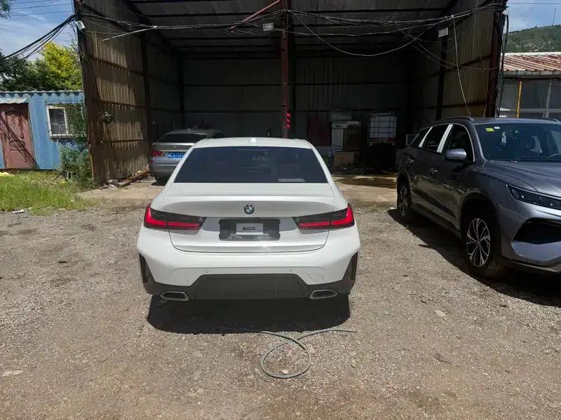 2023 BMW 3 Series 320Li M Sport Package — миниатюра 5