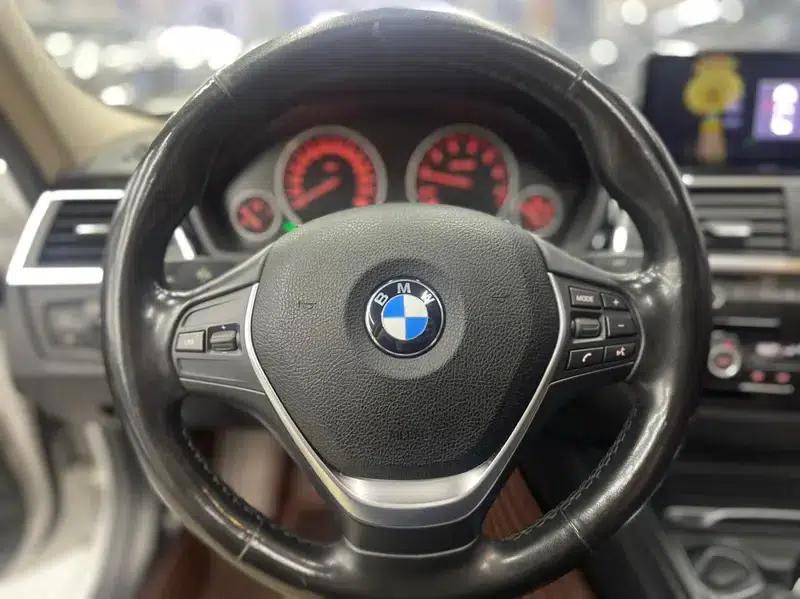 BMW 3 Series 2018 320Li Fashion Edition — миниатюра 13