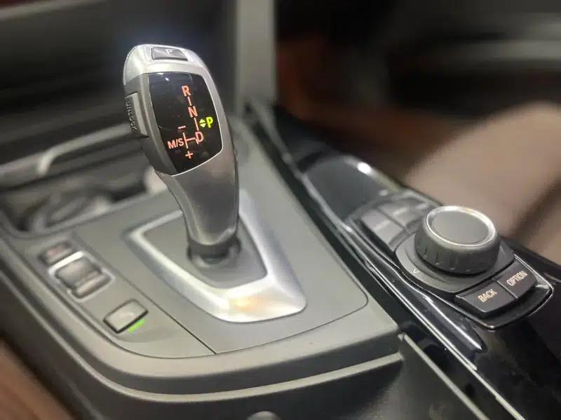 BMW 3 Series 2018 320Li Fashion Edition — миниатюра 14