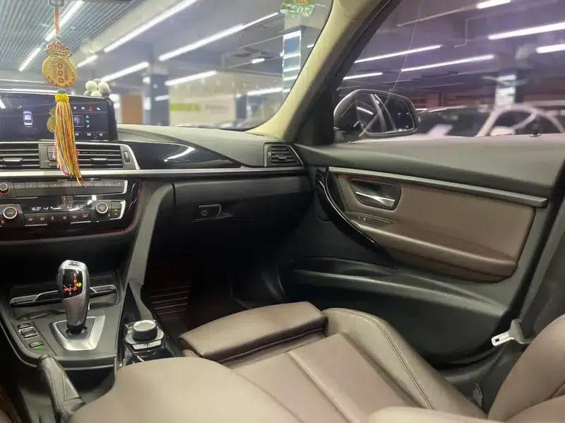 BMW 3 Series 2018 320Li Fashion Edition — миниатюра 10