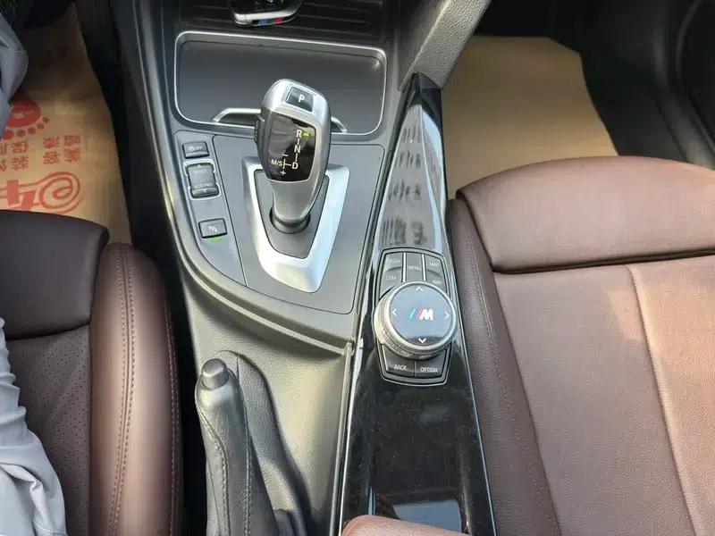 BMW 3 Series 2019 320Li Fashion Edition — миниатюра 13