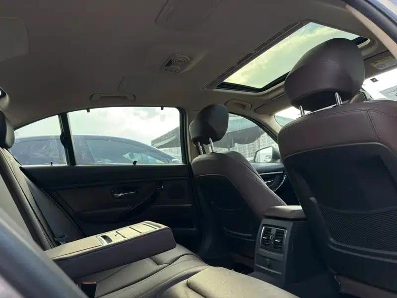 BMW 3 Series 2019 320Li Fashion Edition — миниатюра 7