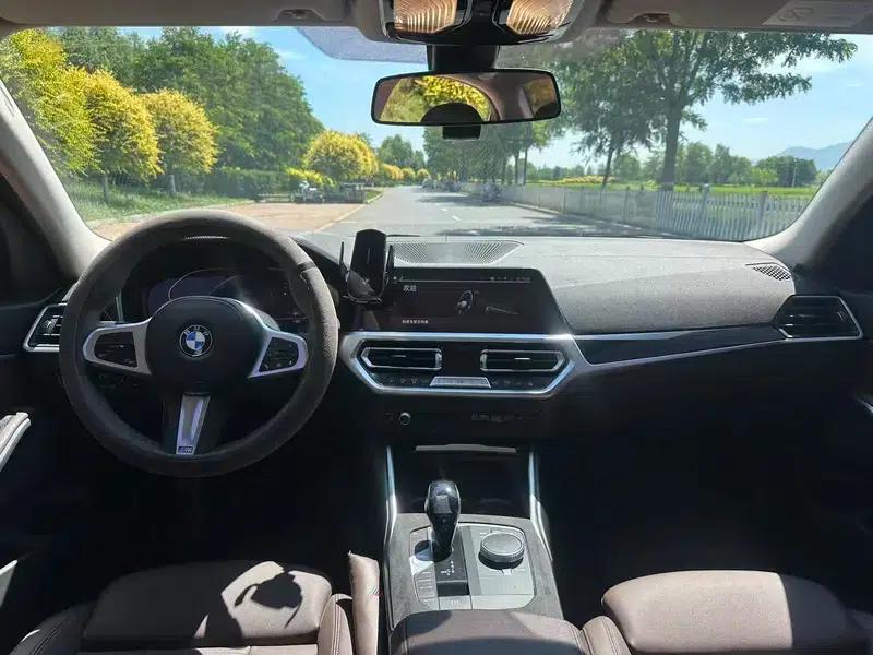 2020 BMW 3 Series 320Li M Sport Package — миниатюра 7