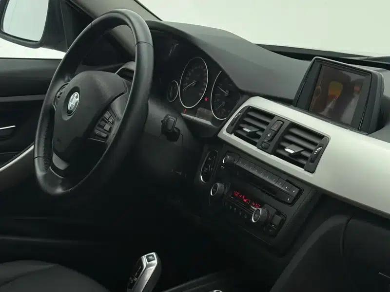 BMW 3 Series 2014 320Li Fashion Edition — миниатюра 7