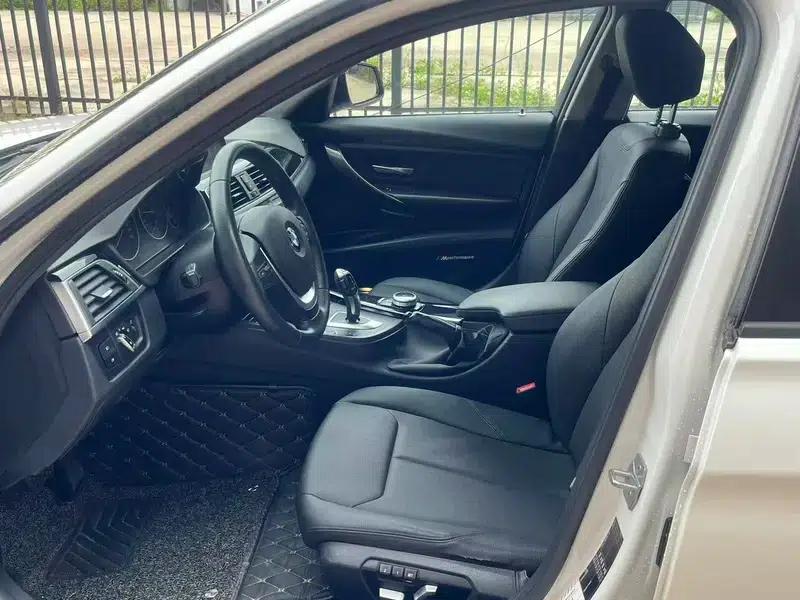 2017 BMW 3 Series 318i Fashion Edition — миниатюра 8