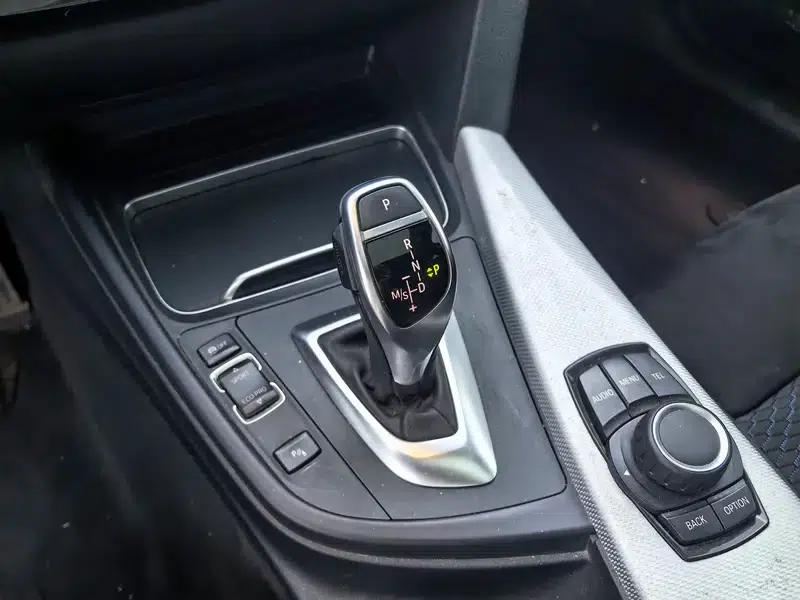 2017 BMW 3 Series 320i M Sport — миниатюра 17