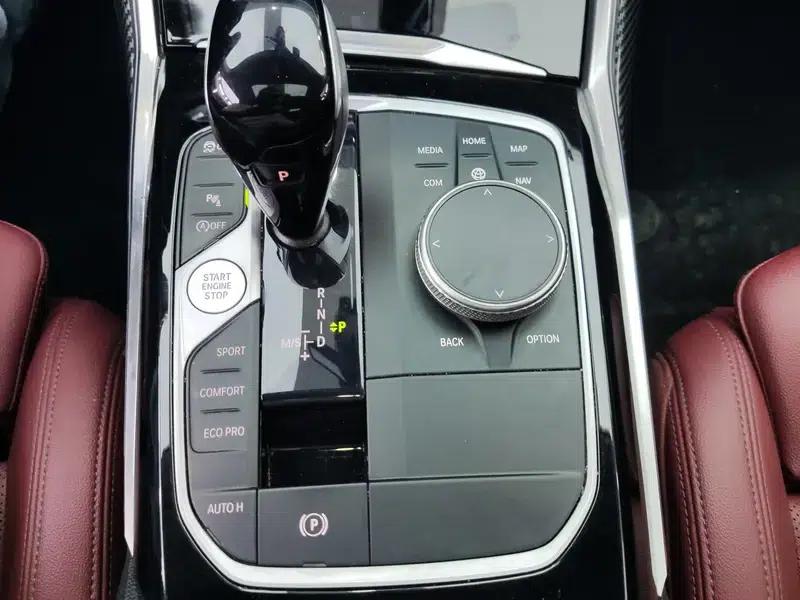 2022 BMW 3 Series 320Li M Sport Package — миниатюра 18